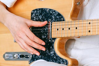 How to Record Electric Guitar the Minimalist Way