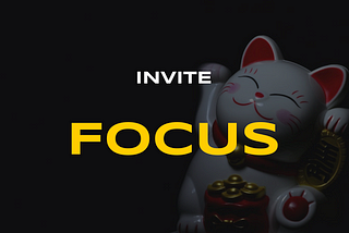 invite focus, cat on the background