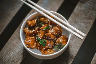 Chinese Keto Sesame Chicken has several benefits, especially for those following a low-carb, high-fat keto diet. Here are some of the benefits.