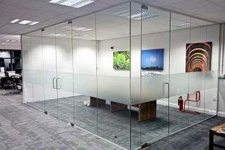 The Ultimate Guide to Maximizing Your Space with Frameless Glass Partitions