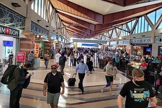 Power Outage at Sky Harbor Airport Impacting Terminal 4 Greatly!