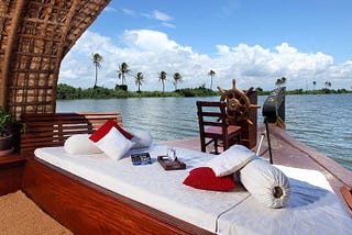 Plan Your Holidays In Kerala Houseboats!