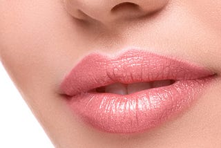 Goodbye Smoker’s Lips! Dubai Lip Rejuvenation Solutions