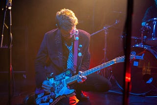 How to Add Country Tones to Your Blues Guitar Using “Memphis 6ths”