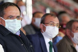 Samsun Büyükşehir Belediye Başkanı Mustafa Demir, Samsunspor-Altınordu maçını izleyenler arasındaydı.