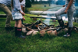 https://unsplash.com/@daiga_ellaby?utm_source=unsplash&utm_medium=referral&utm_content=creditCopyText