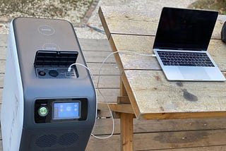 BLUETTI EP500 connected to a macbook