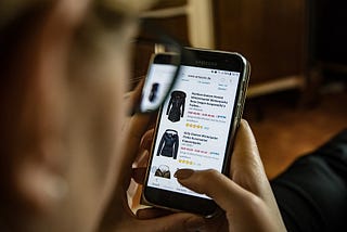 Shopping e-commerce products by example through deep learning