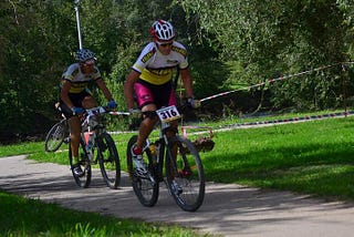 Con 18 años cambió su estilo de vida, bajó 62 kilos e incursionó como ciclista