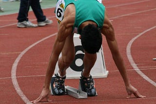 不久前的台北縣中等學校運動會200m準決賽起跑前一秒