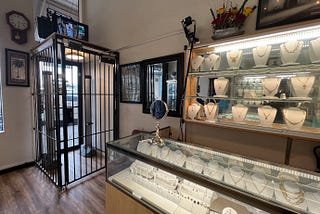 Seattle Area Jeweler Adds Concealed Weapons Tech After Armed Robbery