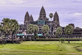 Angkor Wat, escrito también en ocasiones Angkor Vat, es el templo hinduista más grande y también el…