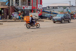 Why Delivery Drivers in Nigeria Still Rely on Calls Over GPS