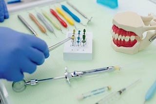 DentalThe Veneer Consultation: How a Good Dentist Helps You Make the Right Decision