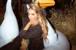 Vera Bohl Releases Memorable New Single “End of Reichenberger”