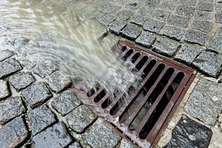 As cidades têm de recolher águas pluviais de maneira acessível e ecológica