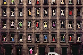 The story behind Ormond Gigli’s “Girls in the Windows” iconic photograph, 1960.