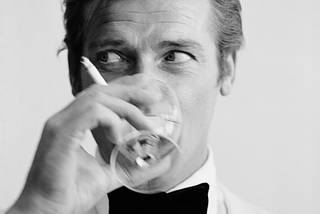 James Bond is wrong: a Martini Consists of Gin (not Vodka) and Vermouth