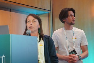 Are tech speakers still relevant in the AI era?