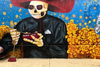 Favor de No Pisar a los Muertos