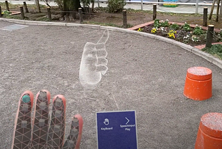 Creating a Fingerspelling App with HoloLens