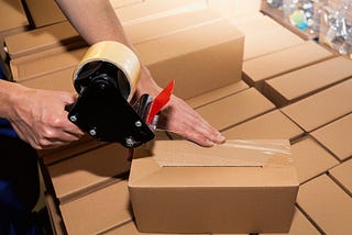 Factors To Consider When Choosing The Best Parcel Forwarding Service