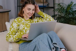 How I Earned $1000 Writing Online in One Month