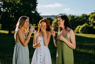 10 Clothing Hacks Every Fashionista Should Know