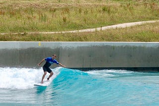 Surfing an artifical wave