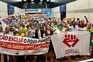 Privatização de transporte público: Ameaça à mobilidade urbana.