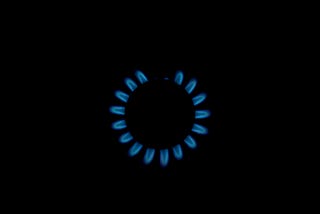 The Struggle for Natural Gas: the New Year’s Truce between the Two Warring State Monopolies