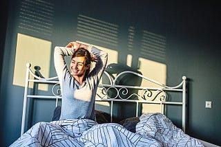 Why is waking up early in the morning important for our health?