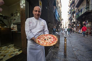 A Naples pizzeria story