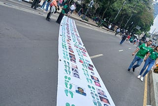 ACÁ RESISTE LA DEMOCRACIA