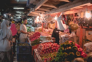 Pasar Tradisional: Antara Pusat Penyebaran dan Penyembuhan Sosial-Ekonomi