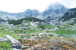 Munții Retezat — Lacul Pietrele -Vârful Peleaga