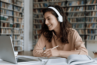 The benefits of webinars in the education sector
