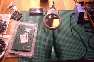 Building my own ergo keyboard, p.3: make it live!