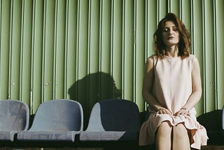 HOW TO PITCH YOUR PRODUCT AT A CONFERENCE WITHOUT SELLING YOUR SOUL (AND ANNOYING ALL YOUR…