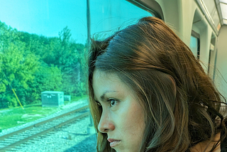 Rebeca — the Ghost that haunts the Metra to Chicago