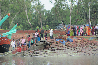 What Sundarbans Islanders should Learn from COVID19 Crisis: The Failure of Middle Path
