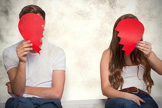 3 Signs Your Relationship is in Trouble
