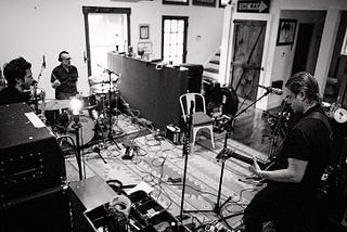 Noise11 & Mozes Konig: Interpol Working on New Music.