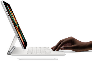 Image of an iPad Pro with folio keyboard and pencil