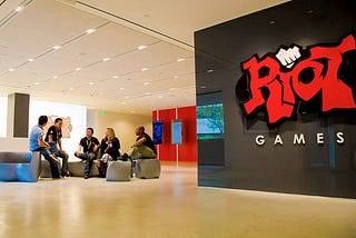 Blizzard vs Riot Games