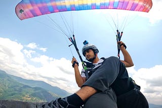 Can anyone fly a Paraglider ?