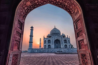 One Day of Wonder: The Ultimate Taj Mahal Tour Package