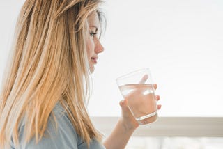 Does Drinking More Water Reduce Protein In Urine? Uncovering Kidney Function Issues