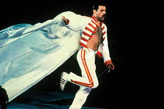 Queen lançará canção inédita com Freddie Mercury em 2022