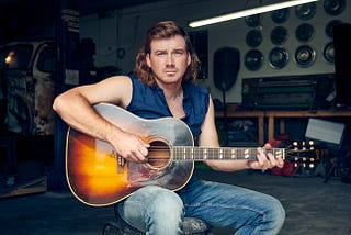 What guitar does morgan wallen play?